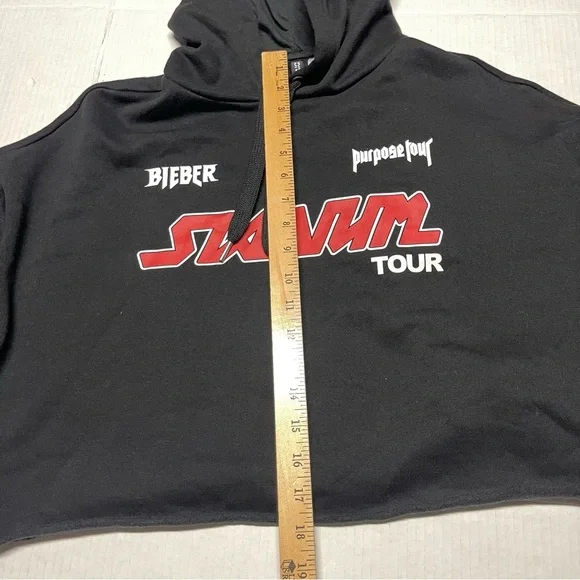 Justin Bieber Purpose Stadium Tour Black Cropped Hoodie Sweatshirt Womens Large - Picture 9 of 9